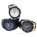 Stainless steel Man's quartz watch with silicone strap